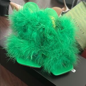 Chic Green Feathered Women's Shoes